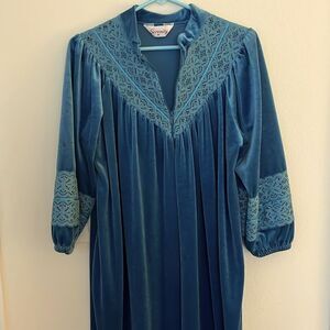 Serenity teal housecoat robe with lace detail like velour fabric